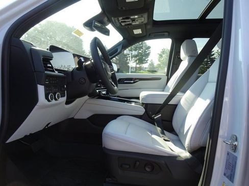 New 2026 Chevrolet Tahoe Premier w/ Sun And Tow Package AWD/4WD image 6