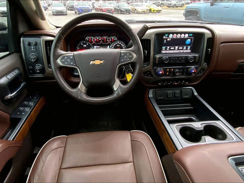 Used 2018 Chevrolet Silverado 3500 High Country w/ Duramax Plus Package image 5