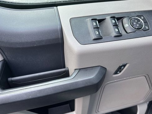 Used 2022 Ford F250 XL w/ STX Appearance Package image 13