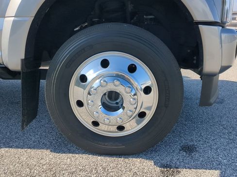 Used 2021 Ford F450 Platinum w/ FX4 Off-Road Package image 9