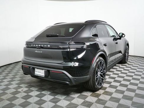 New 2026 Porsche Macan 4 Electric AWD/4WD image 30
