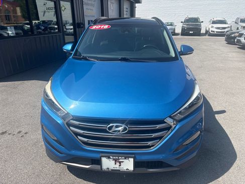 Used 2016 Hyundai Tucson Limited w/ Option Group 03 AWD/4WD image 9