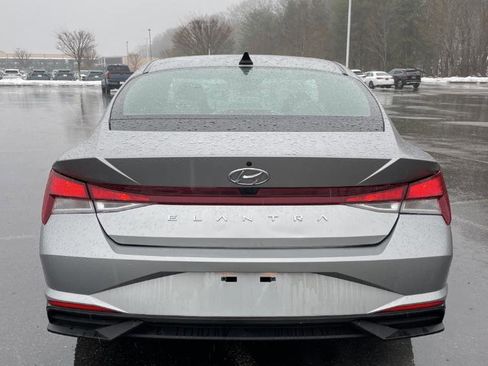 Used 2022 Hyundai Elantra SEL w/ Convenience Package image 5