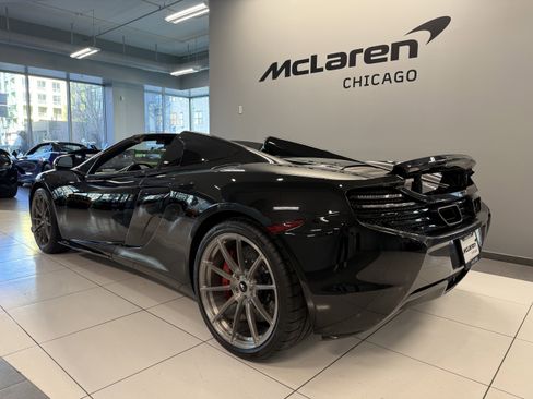 Used 2015 McLaren 650S Spider image 3