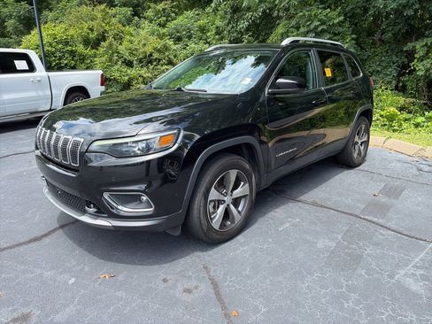 Used 2021 Jeep Cherokee Limited w/ Elite Package AWD/4WD image 2