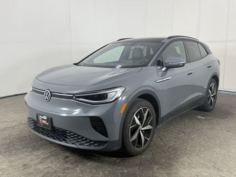 Used 2023 Volkswagen ID.4 S RWD image 3