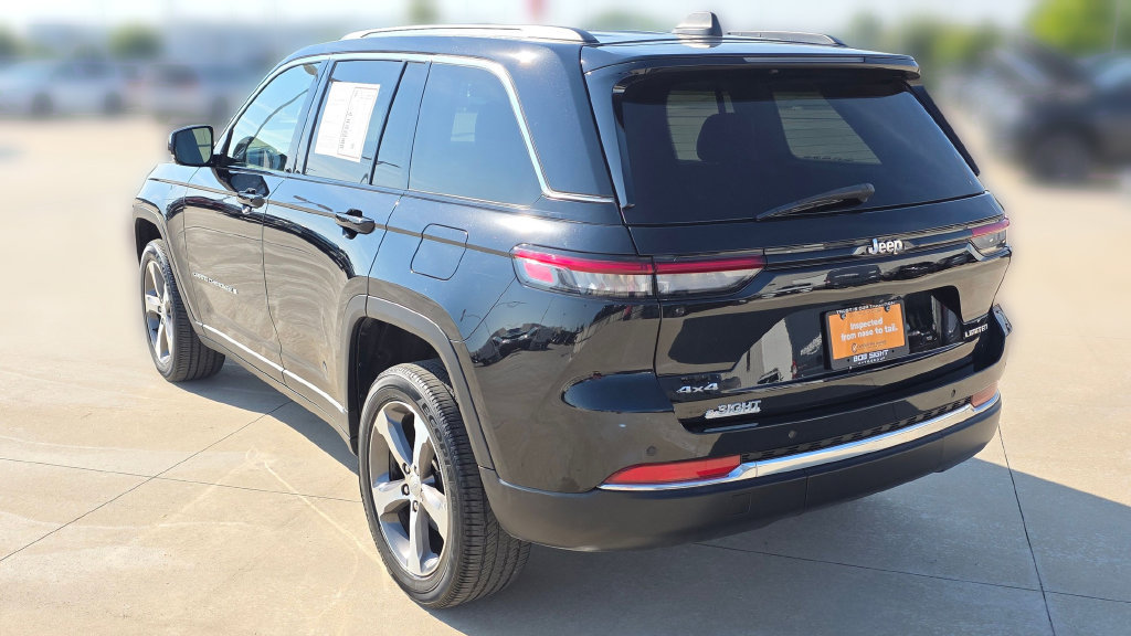 Used 2023 Jeep Grand Cherokee Limited AWD/4WD image 4