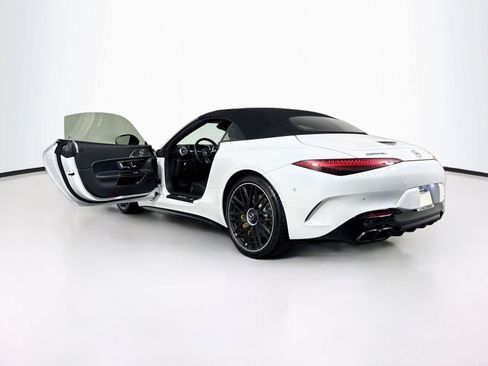 Used 2022 Mercedes-Benz SL 55 AMG 4MATIC image 36