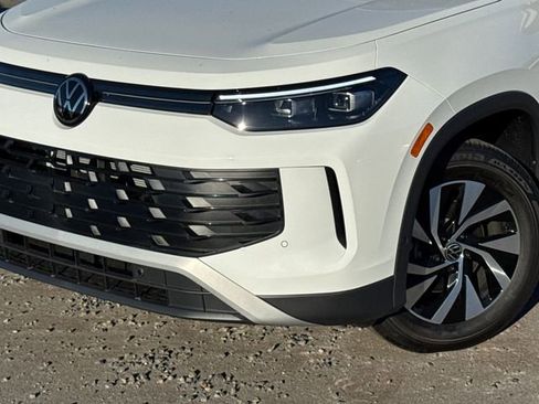 New 2026 Volkswagen Tiguan S image 8