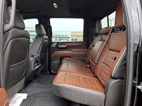 Used 2024 GMC Sierra 3500 Denali Ultimate AWD/4WD image 20