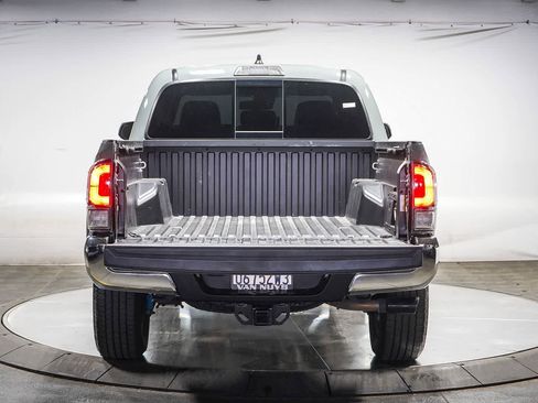 Certified 2023 Toyota Tacoma TRD Off-Road w/ Black Out Package (TMS) image 26