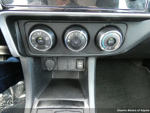 Used 2019 Toyota Corolla L FWD image 30