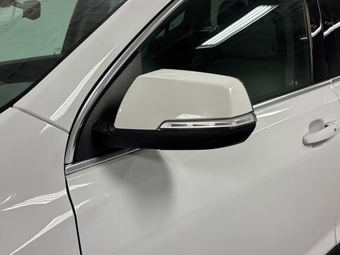 Used 2020 GMC Acadia SLE AWD/4WD image 12