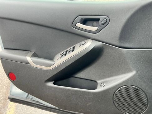 Used 2009 Pontiac G6 Sedan w/ Sun And Sound Package image 28