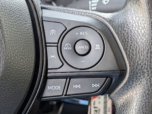 Used 2025 Toyota Corolla LE image 20