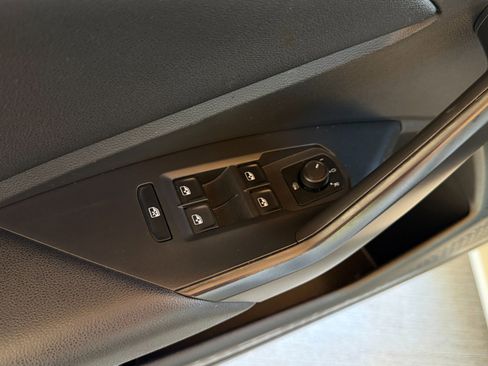 Used 2019 Volkswagen Jetta R-Line FWD image 21