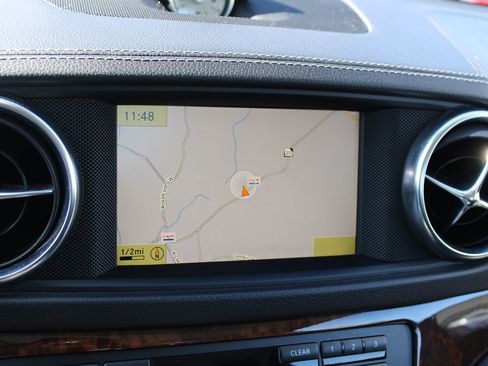 Used 2013 Mercedes-Benz SL 550 image 31