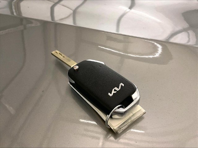 Used 2022 Kia Seltos LX AWD/4WD image 9