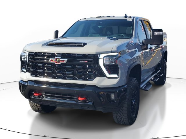 Certified 2025 Chevrolet Silverado 2500 ZR2 w/ Technology Package AWD/4WD image 2