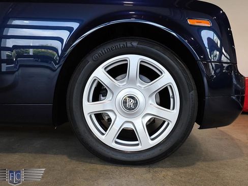 Used 2010 Rolls-Royce Phantom Coupe RWD image 44