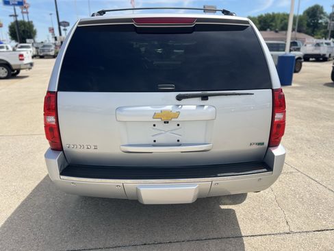 Used 2012 Chevrolet Tahoe LTZ AWD/4WD image 7