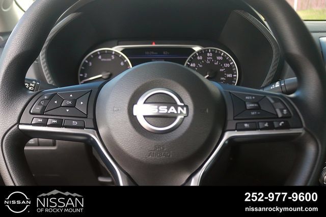 Used 2024 Nissan Sentra SV FWD image 13