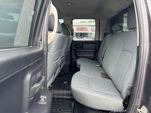 Used 2014 RAM 1500 ST w/ SXT Appearance Group AWD/4WD image 16