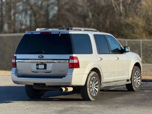 Used 2015 Ford Expedition XLT w/ Equipment Group 201A image 9