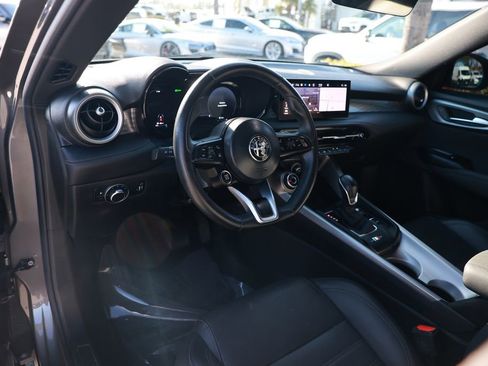 Used 2024 Alfa Romeo Tonale Ti w/ Premium Interior Package AWD/4WD image 15