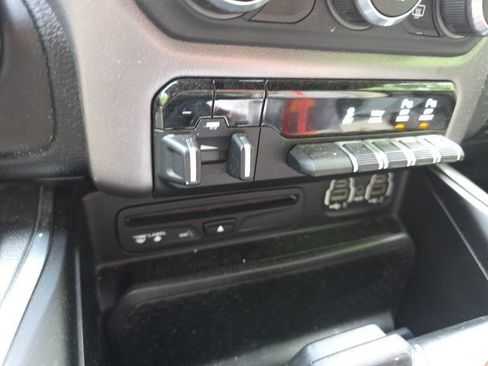 Used 2019 RAM 1500 Big Horn AWD/4WD image 12