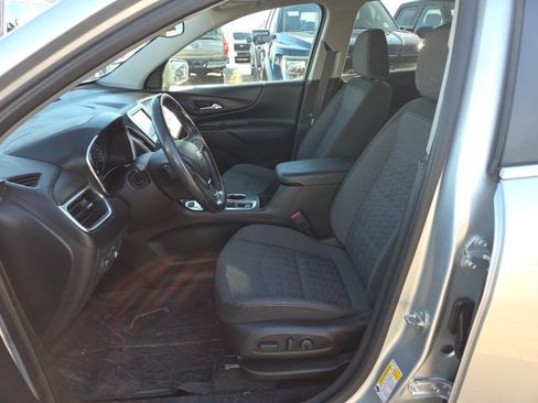 Used 2022 Chevrolet Equinox LT image 8