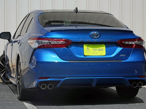 Used 2018 Toyota Camry XSE w/ Protection Package (Q2) FWD image 5
