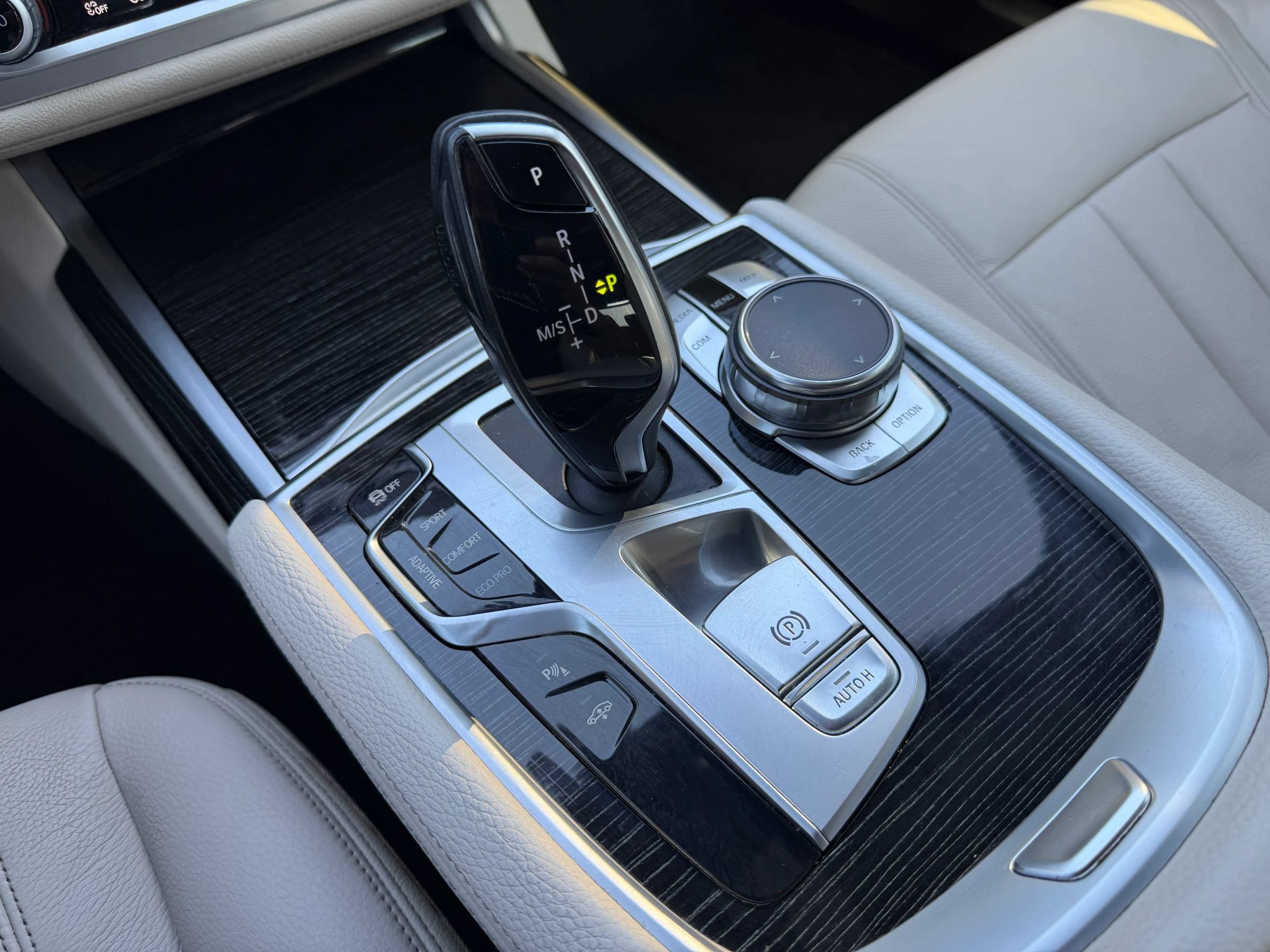 Used 2019 BMW 740i xDrive w/ M Sport Package AWD/4WD image 24