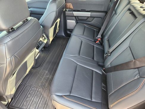 New 2026 Ford F250 Lariat w/ Lariat Ultimate Package image 24