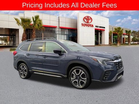 Used 2024 Subaru Ascent Limited w/ Technology Package AWD/4WD image 1