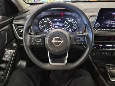 Used 2024 Nissan Rogue SV AWD/4WD image 28