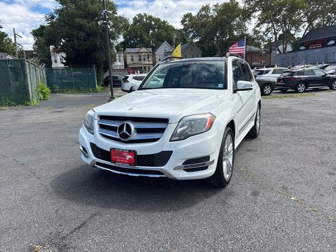 Used 2015 Mercedes-Benz GLK 350 4MATIC image 2