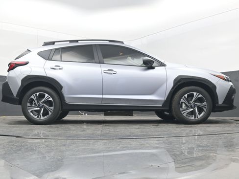 Used 2025 Subaru Crosstrek 2.0i Premium w/ Crosstrek Mirror Package image 30