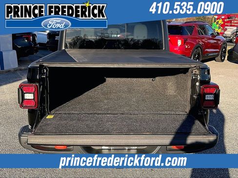 Used 2023 Jeep Gladiator Mojave w/ LED Lighting Group image 31