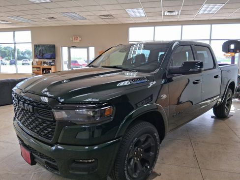 New 2026 RAM 1500 Big Horn AWD/4WD image 4