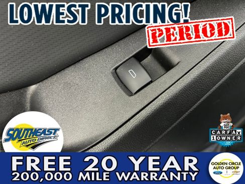 Used 2025 Chevrolet Equinox LT w/ Convenience Package II image 17
