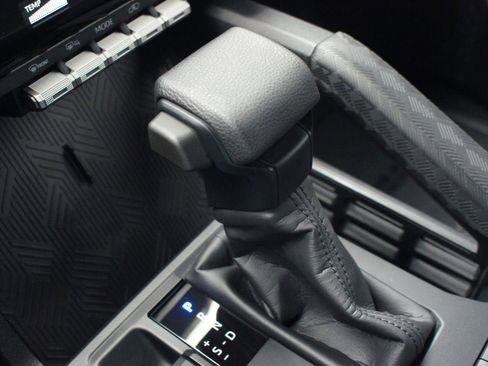 Used 2025 Toyota 4Runner SR5 image 10