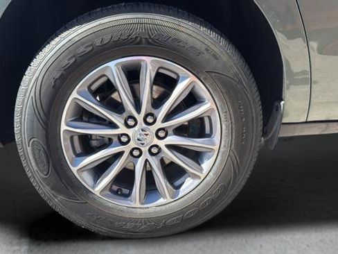 Used 2023 Buick Enclave Essence FWD image 13