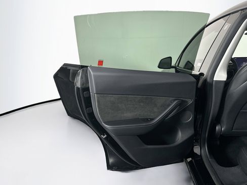Used 2022 Tesla Model Y Performance AWD/4WD image 25
