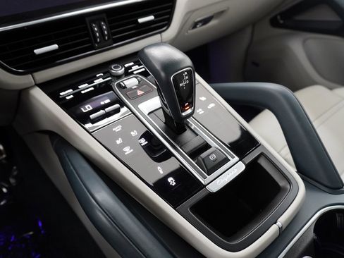 Certified 2023 Porsche Cayenne S image 26