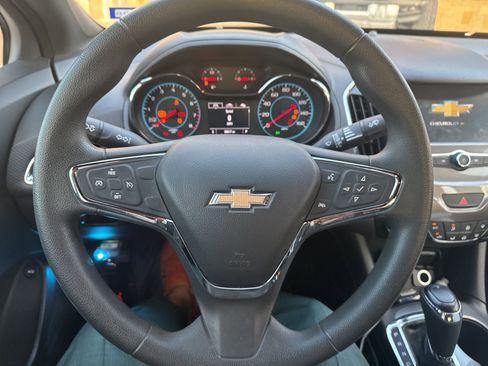 Used 2016 Chevrolet Cruze LT w/ Convenience Package image 7