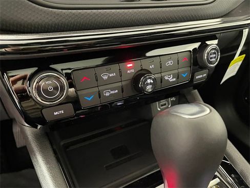 New 2026 Jeep Compass Latitude w/ Quick Order Package 29K image 7