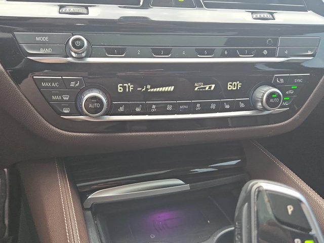 Used 2023 BMW 530i w/ M Sport Package RWD image 19