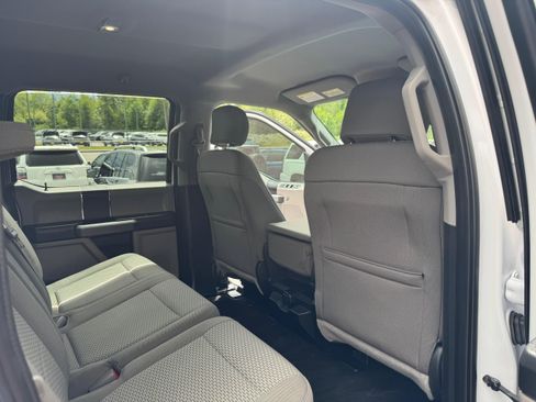 Used 2017 Ford F150 XLT AWD/4WD image 8