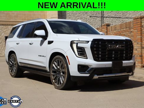 Used 2026 GMC Yukon Denali Ultimate AWD/4WD image 1